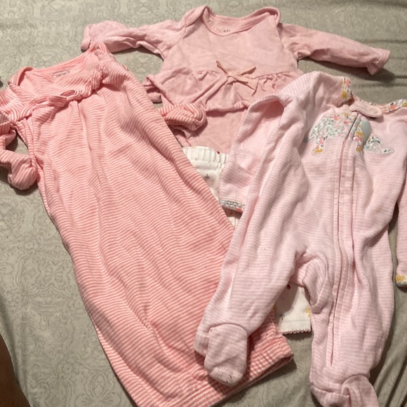 Pretty and Pink bundle of baby girl clothes - Picture 1 of 4